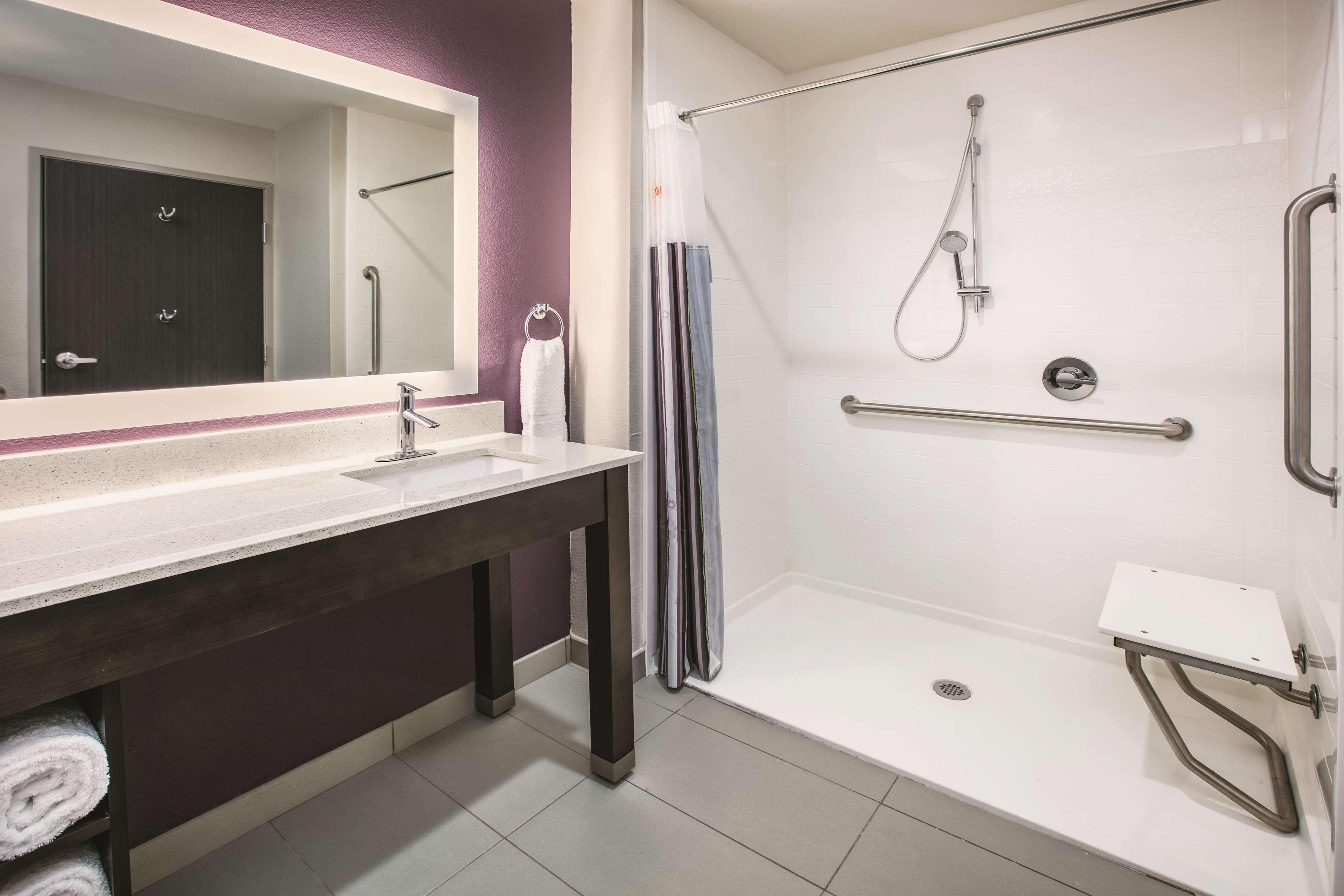La Quinta By Wyndham Dallas - Richardson Eksteriør billede